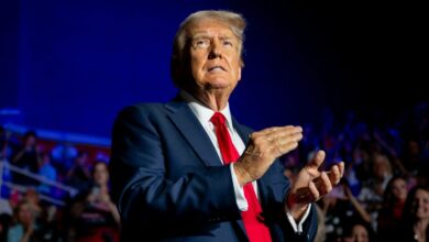 قیمت بیت کوین روند معاملاتی نوسانی دارد.  این به این دلیل است که ترامپ قصد دارد بیت کوین را به عنوان یک دارایی استراتژیک ایالات متحده ایجاد کند.