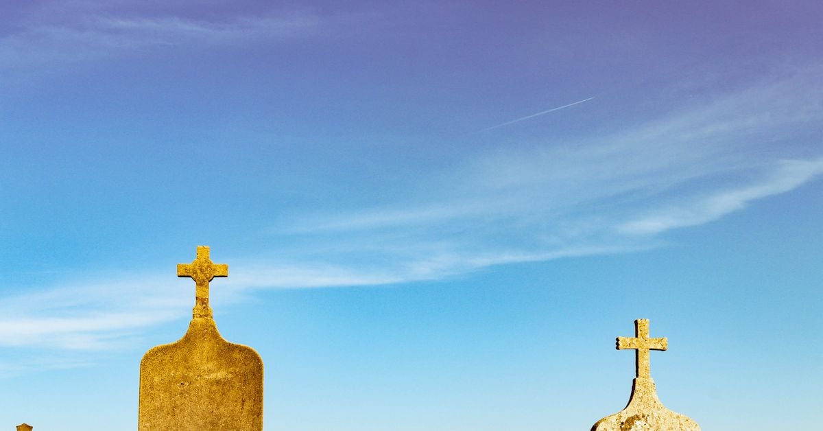 “صلیب مرگ” آینده بیت کوین می تواند خرس ها را به دام بیاندازد  این به این دلیل است که بانک مرکزی ژاپن نگرانی ها در مورد نرخ بهره را کاهش داده است.