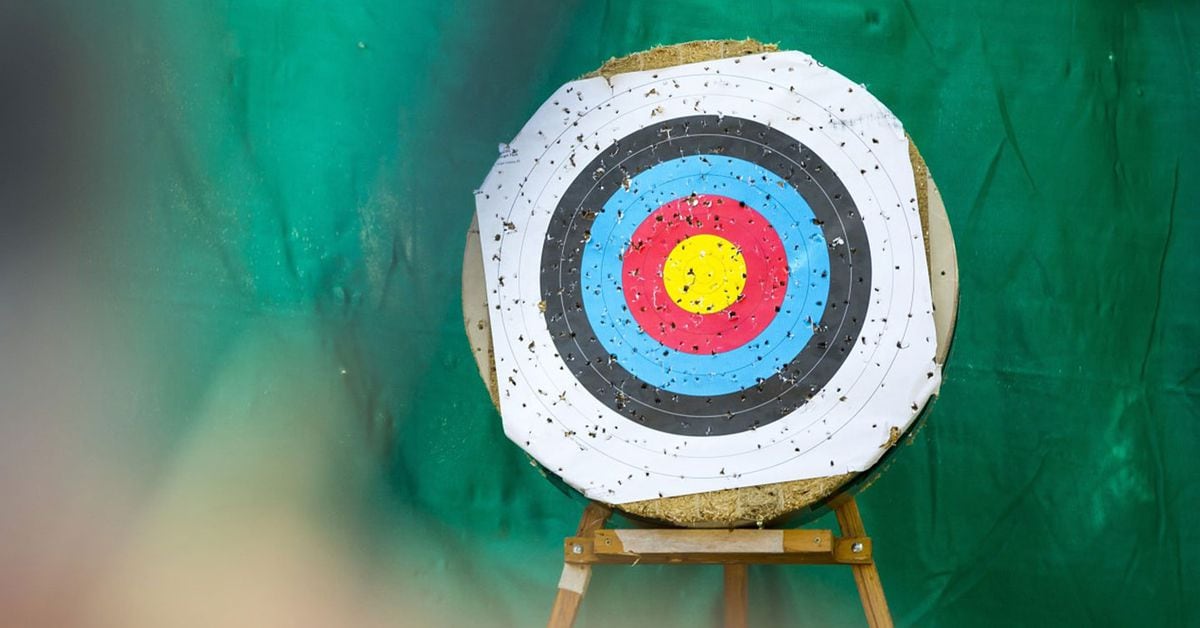 سرمایه گذاران بیت کوین به هدف پایان سال ۱۰۰۰۰۰ دلاری خود بازبینی می کنند زیرا بیت کوین از ۶۲۰۰۰ دلار عبور می کند.