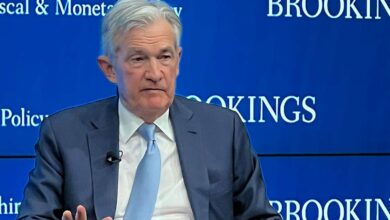 قبل از اینکه فدرال رزرو نرخ بهره را کاهش دهد، بیت کوین و اتر ۵ درصد سقوط می کنند که بسیاری از مردم در حال تماشای آن هستند